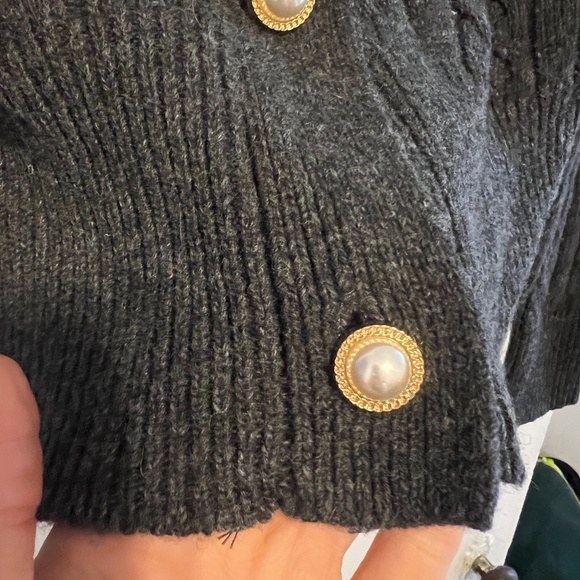 Sandro Wool Blend Gray Cable Cardigan with Pearl and Gold Buttons - Sz S - Picture 4 of 5